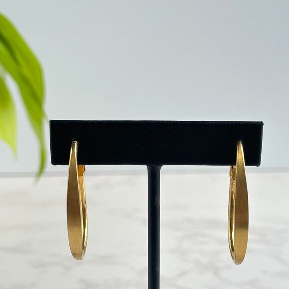 Gold Plated Oval Hoop Earrings with Secure Lever Back Closure - Picture 1 of 7
